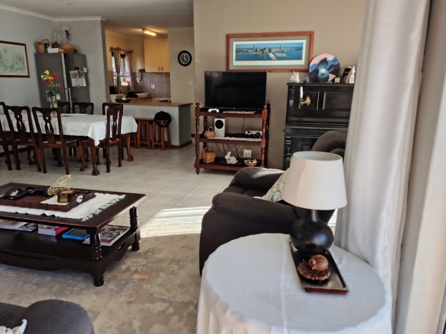 2 Bedroom Property for Sale in Kabega Park Eastern Cape